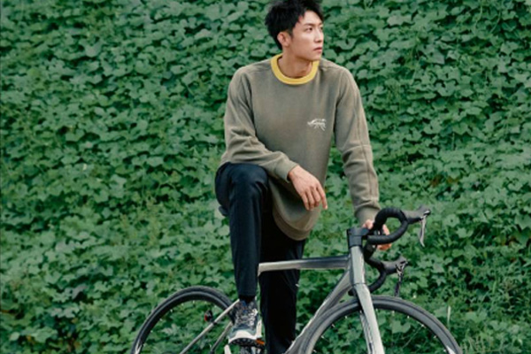 【FNIX&times;时尚芭莎】黄景瑜 &middot; 丹东之旅