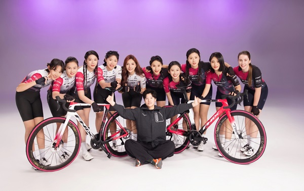 FNIX女子力量车队