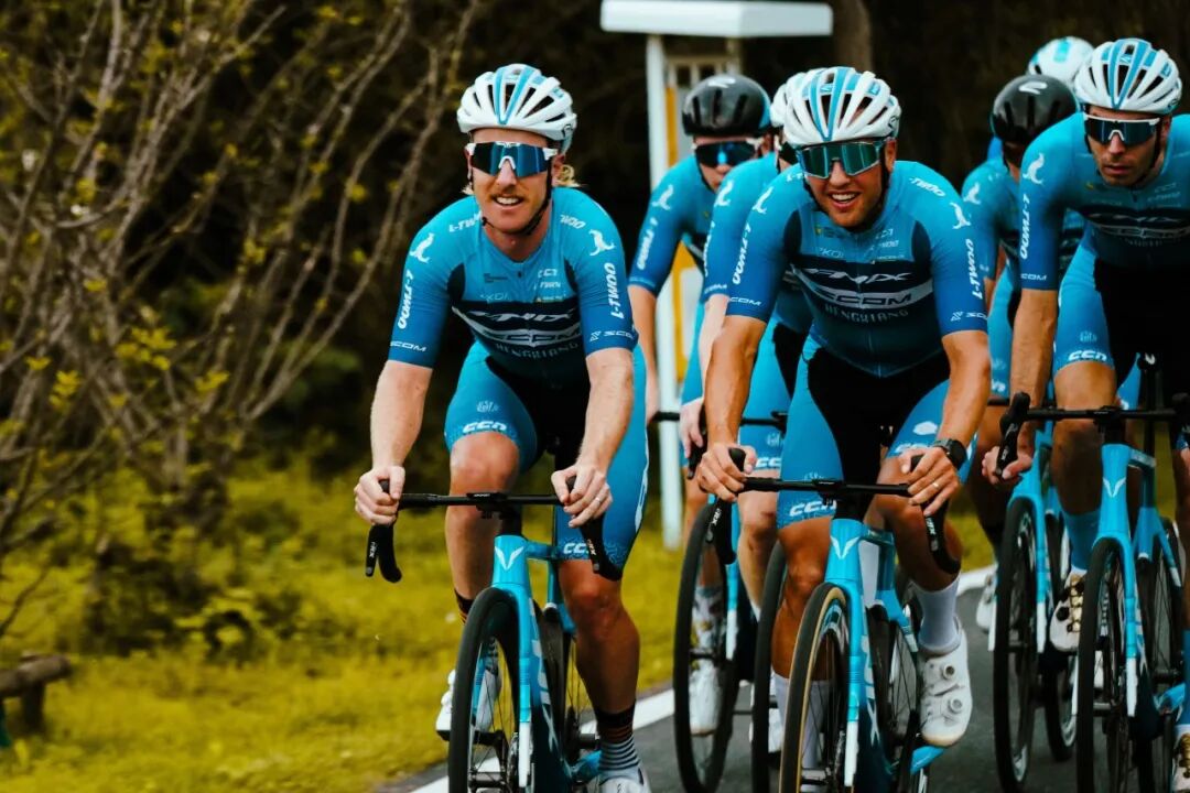 赣鄱灵秀描绘五色江西，凤凰菲尼仕恒翔洲际队续写新传奇